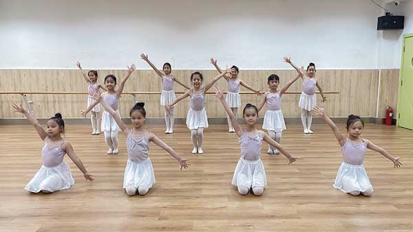 1700103293624576.jpg 1700103293624576.jpg